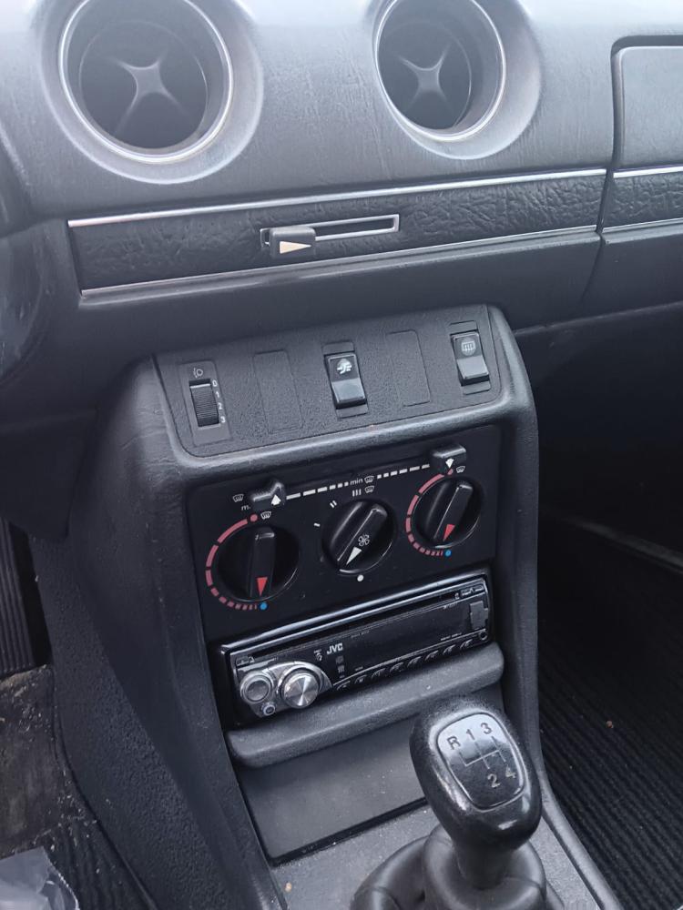 Mercedes 240D4